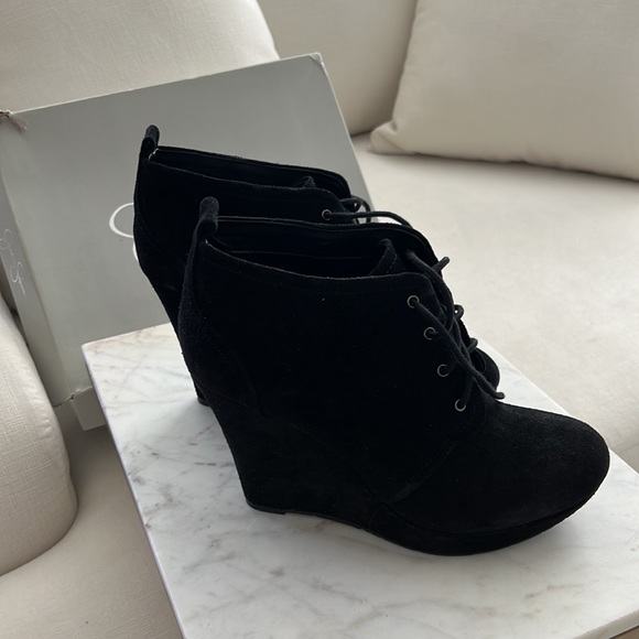 Jessica Simpson Boot - Picture 2 of 2